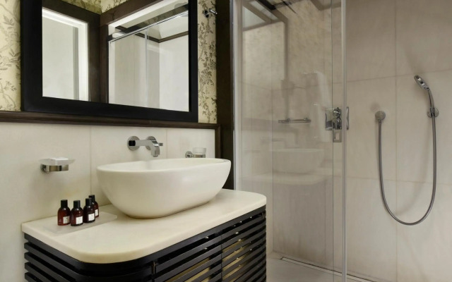 San Firenze Suites & Spa