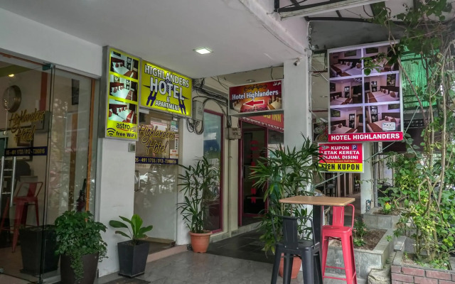 Highlanders Hotel