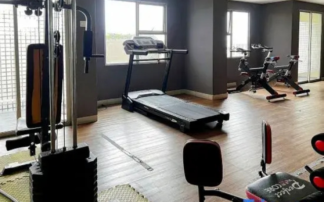 Cozy & Modern Belmont Apt Studio w/ Wi-Fi &Netflix