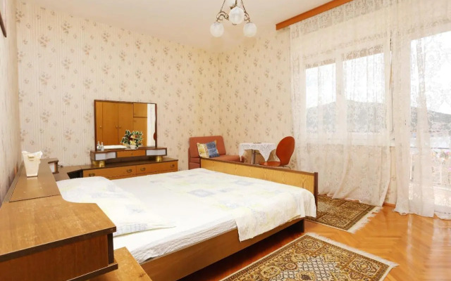 Apartments by the sea Vinisce, Trogir - 10241