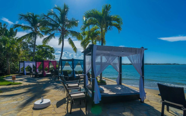 Velero Beach Resort