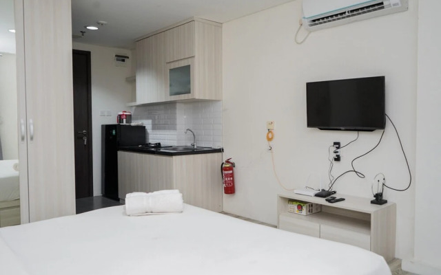 Warm And Cozy Studio Bintaro Icon Apartment