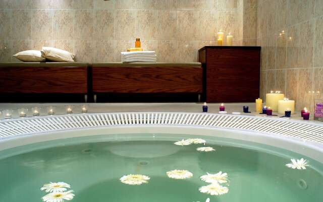 Aristoteles Holiday Resort & Spa