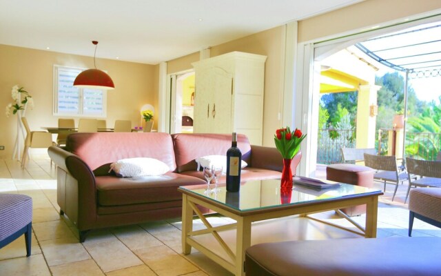 Magnificent Villa In Vence with Swimming Pool