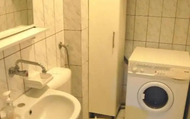 Eden - 30m From the sea - A1