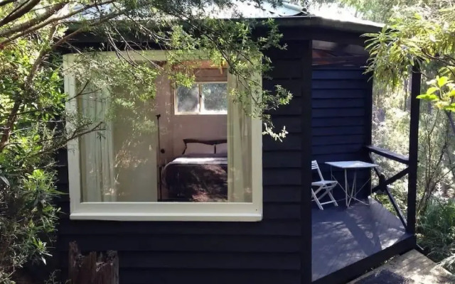 Eaglehawk Rainforest Retreat
