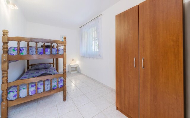 Nice Home in Pula With Wifi and 2 Bedrooms
