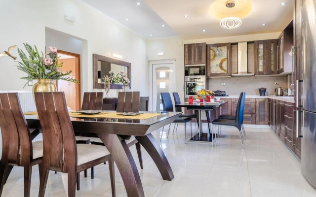 Villa Paris - 3 Bedroom House in Crete