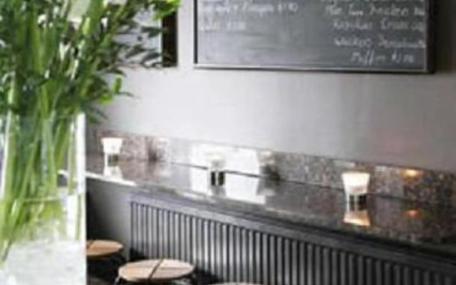 No.12 Hotel & Bistro