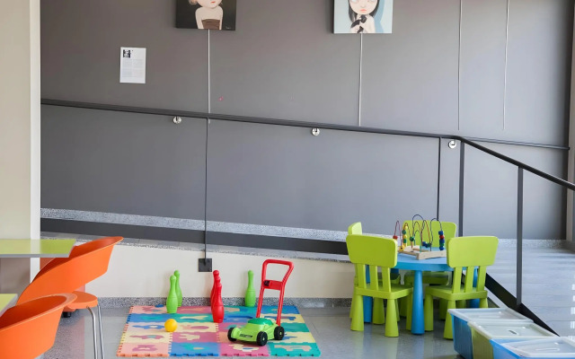 B&B Hotel Girona 2