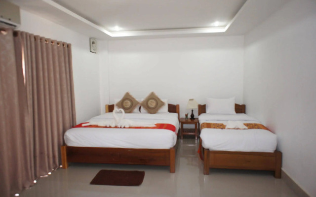 The Grand Riverside Hotel