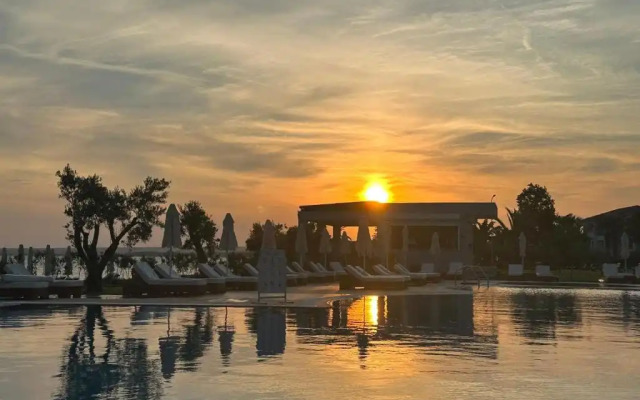 Seacoast Resort