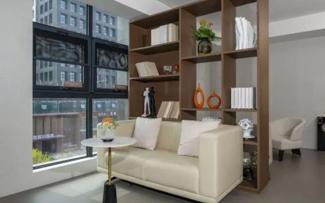 Vienna Classic Hotel (Gongyi City Government)