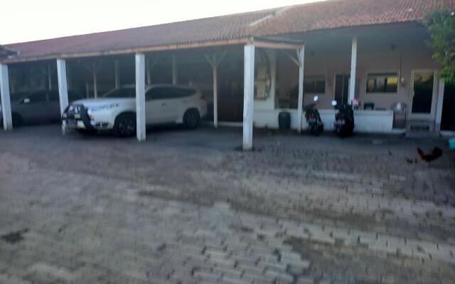 Greenpark Sumber Hotel