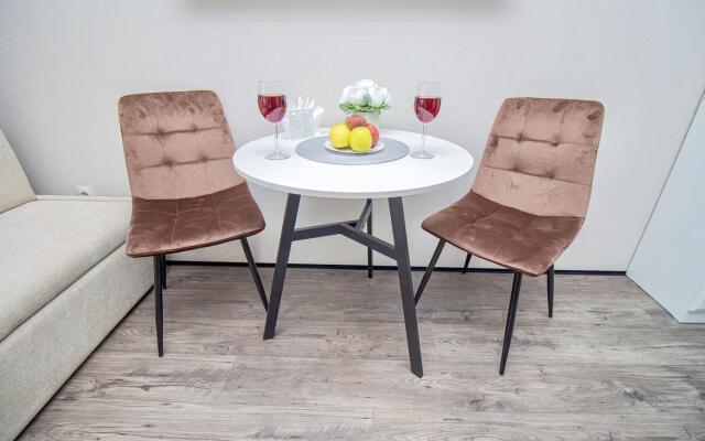 Апартаменты Четыре Сезона мкрн. Энтузиастов 8