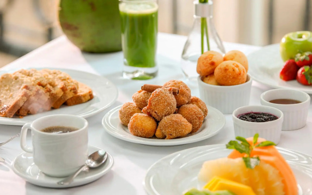 Estanplaza International