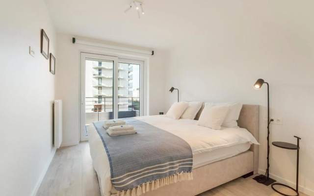 The Waves-Luxurious 3bedroom app w big terrace & garage