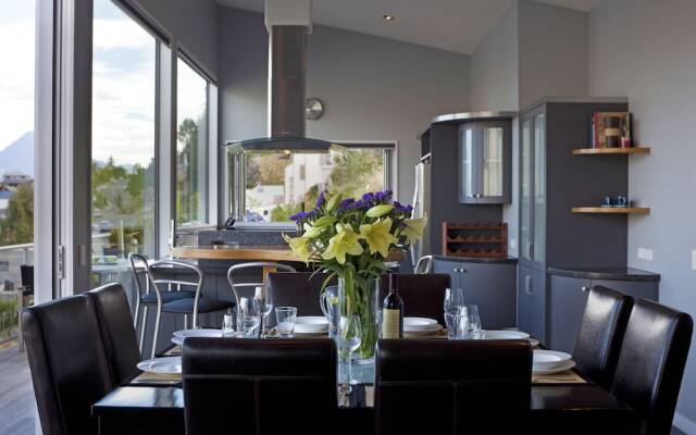 Highview Terrace by Touch of Spice
