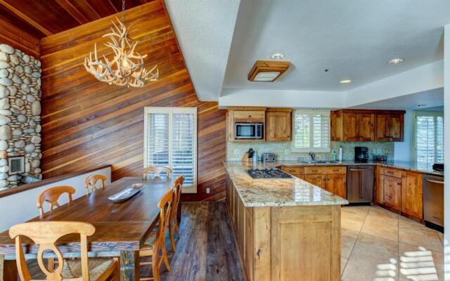 Fairway Village 2570