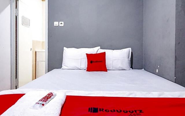 RedDoorz @ Citraland Surabaya