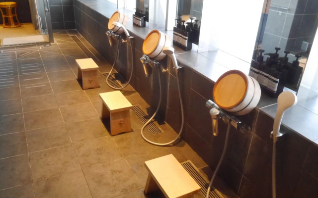 HEARTS Capsule Hotel & Spa HAKATA – Bathroom – Fukuoka