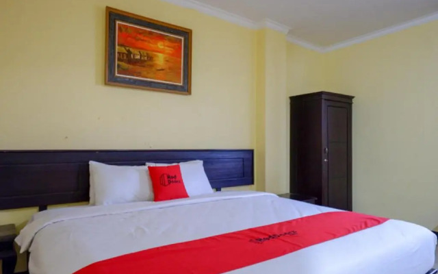 RedDoorz near Citraland Waterpark Kendari