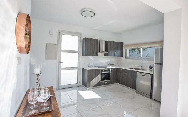 Villa Alasia AQ Al01