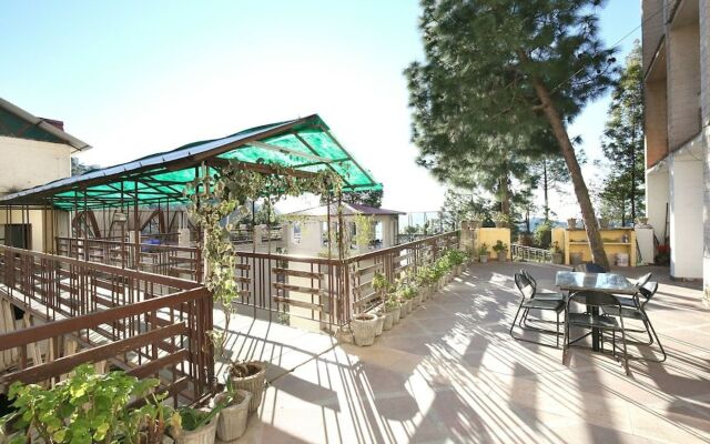 OYO 10985 Home Spacious 1BHK Barog