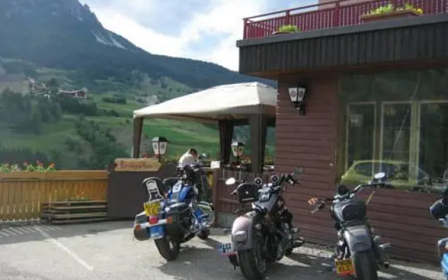 Hotel Post – Outside – Cunter