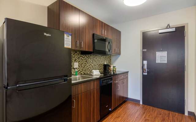 MainStay Suites St Louis Airport