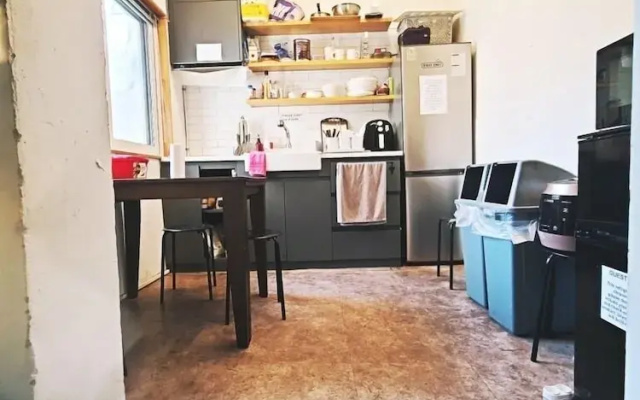 Seoul Cube Itaewon - Hostel