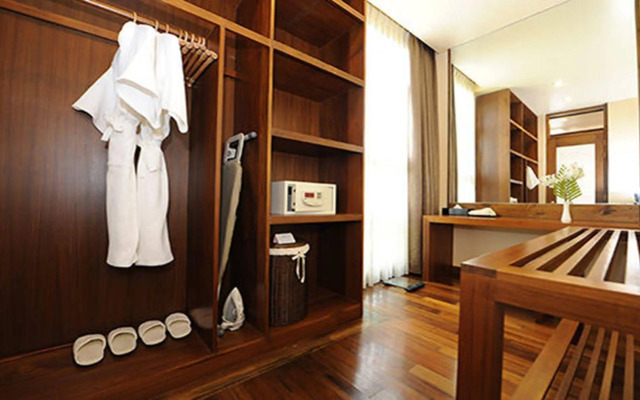 The Myat Mingalar Hotel