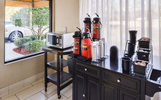 Americas Best Value Inn & Suites Bastrop