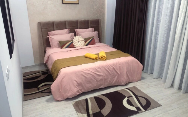 Iris Apartment