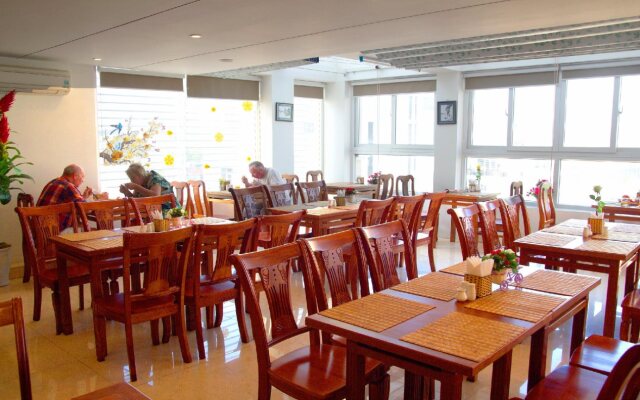 Golden Beach Nha Trang