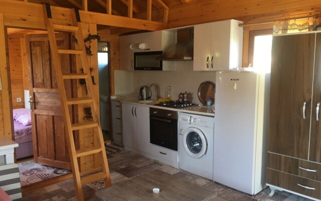 YALILI Wooden House