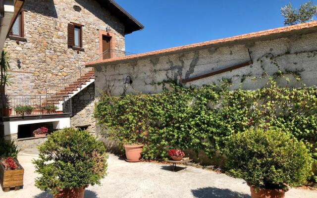 Il Casolare Degli Alburni