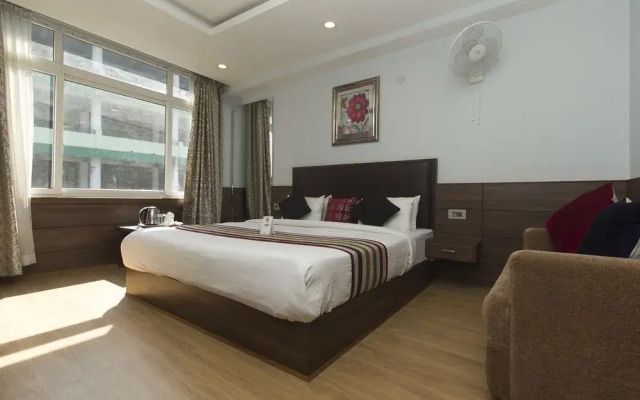 OYO 11570 Central Shangrila Resort & Spa