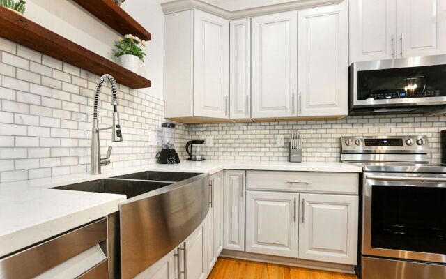 Chic Urban Retreat with Pool Steps to Bourbon St