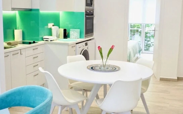 Minimal Fresh Design Apt in Athens
