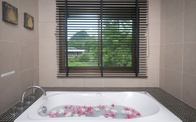 Baan Santhiya Villa 2