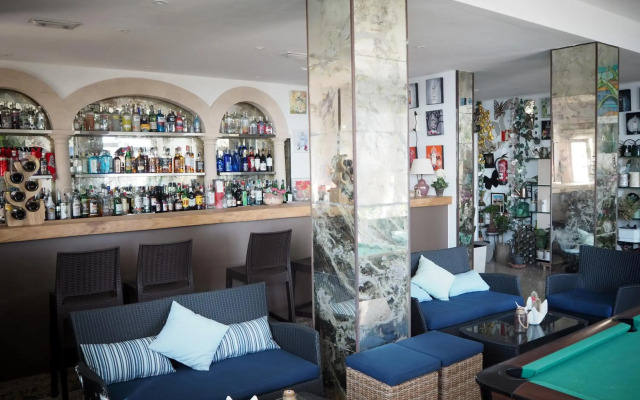 Hotel Rocamar