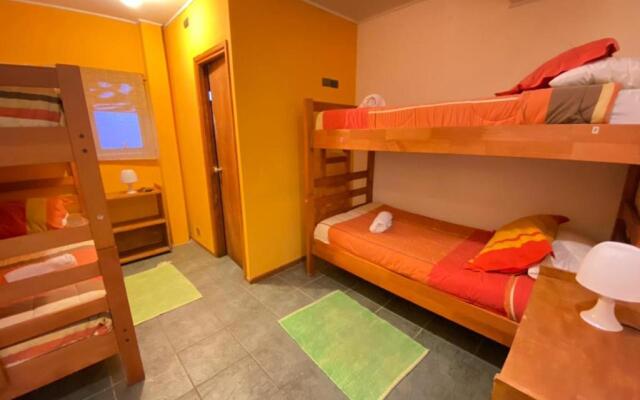 Pucontours Hostal