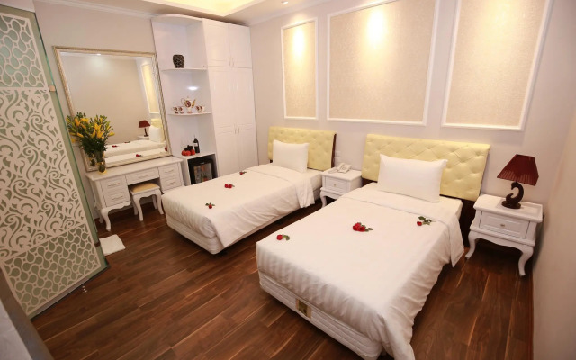 Little Hanoi Deluxe Hotel