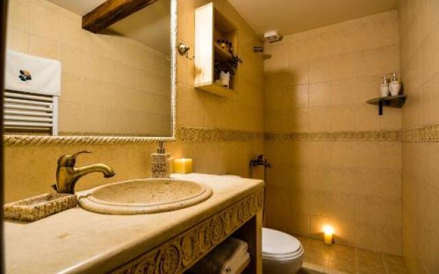 Camelia Suites
