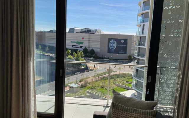 5 Star Elegant Apartments, Ellipse Waterfall City, Johannesburg