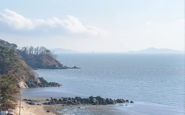 Ganghwa Raube Pet-friendly Pension