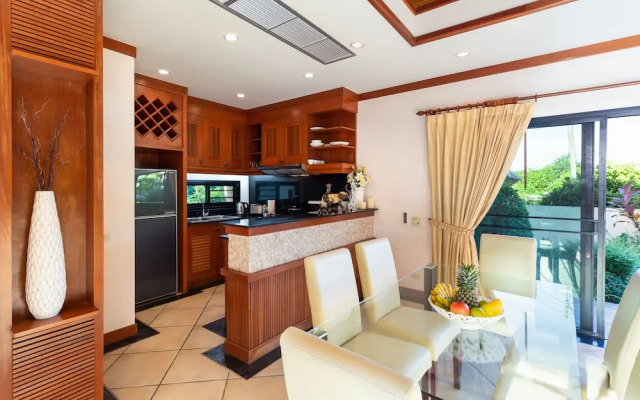 Boutique 3BR Pool Villa Bianca NaiHarn
