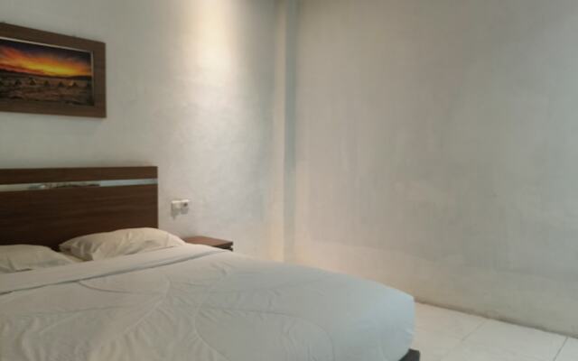 Hotel O Sunrise Garage Home