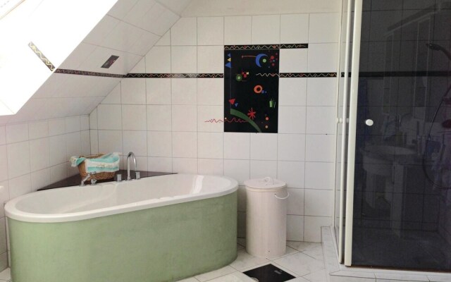 Amazing Home in Beckerwitzhohenkirchen With 3 Bedrooms, Jacuzzi and Wifi